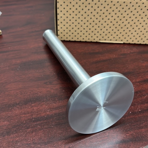 Alessi CANDLESTICK
PZ02
$110.00
Design: Peter Zumthor - Picture 9 of 17